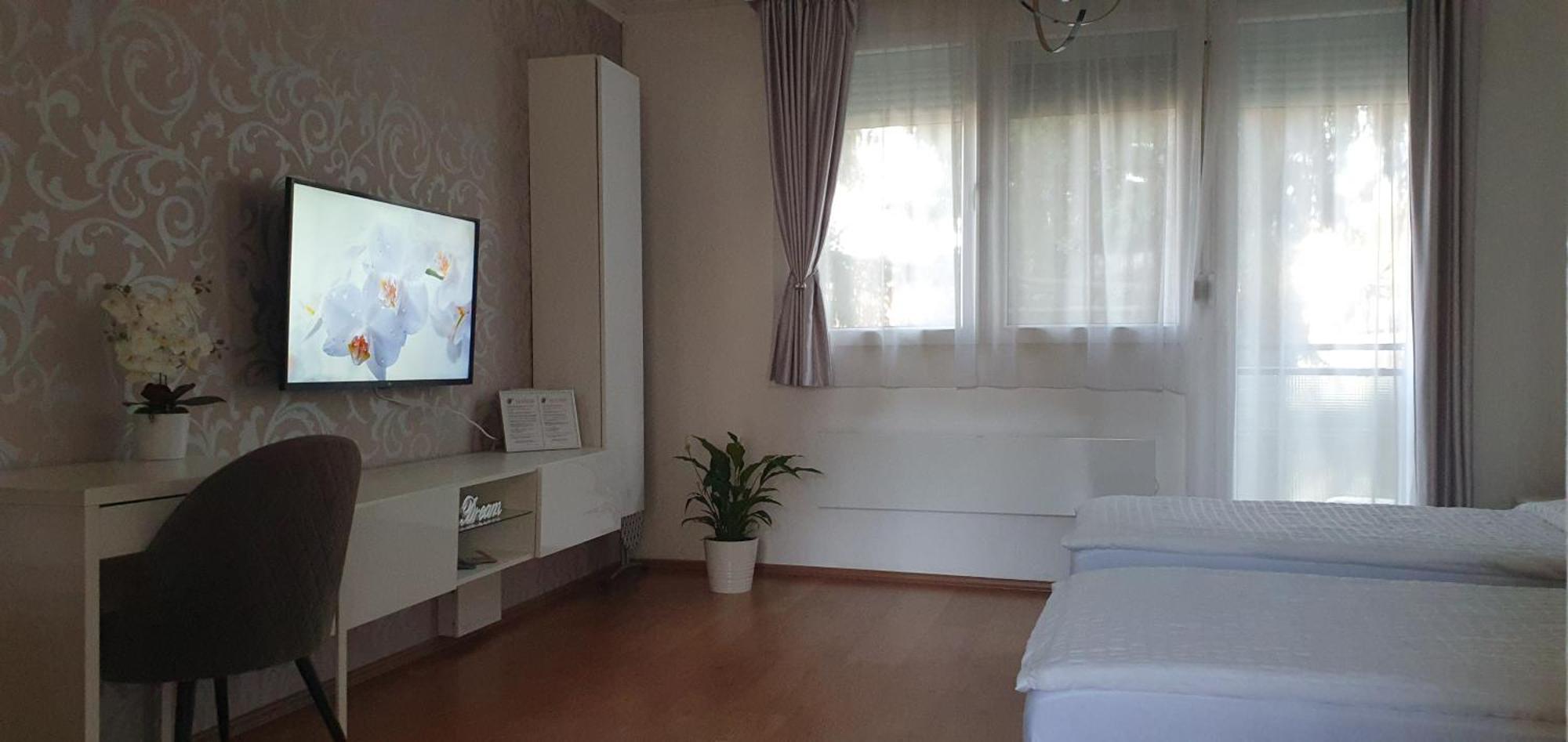 Orchidea Apartman Gödöllő Esterno foto